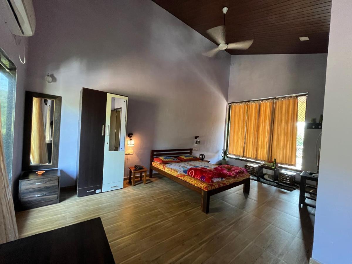 Rutu Enclave Bed and Breakfast Murūd Buitenkant foto