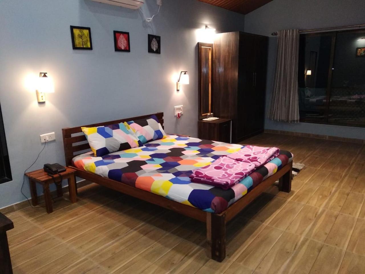 Rutu Enclave Bed and Breakfast Murūd Buitenkant foto